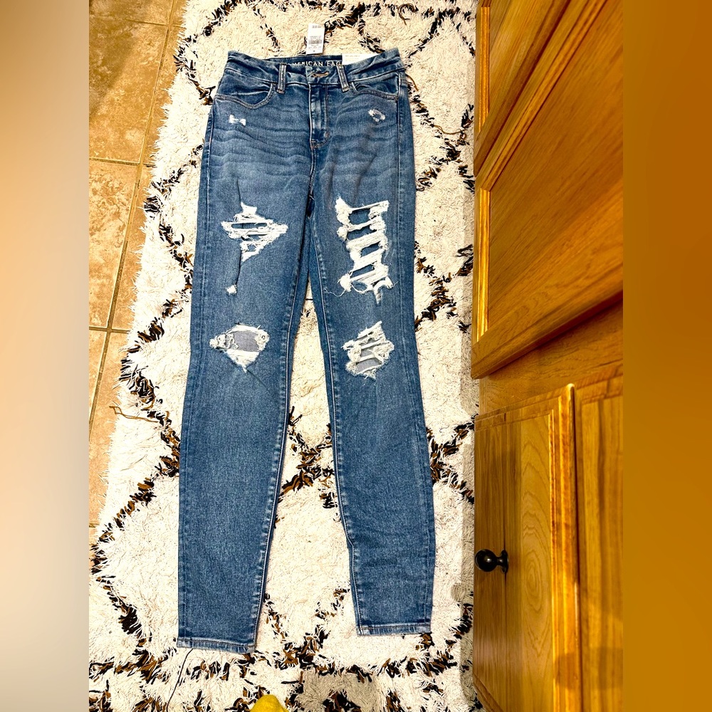 Brand new high rise AE jeans